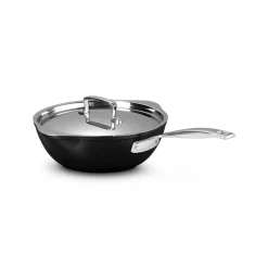 24 cm - Le Creuset Essential Padella Alta Dello Chef Antiaderente Con Doppio Becco In Alluminio