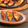 30 cm - Paderno Tableware, Buffet & Display Piatto In Ghisa Con Supporto In Legno