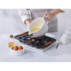 20 Forme - Le Creuset Forme Speciali Stampo Mini Cannelè Antiaderente In Acciaio al Carbonio
