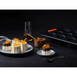 12 Forme - Le Creuset Forme Speciali Stampo Cannelè Antiaderente In Acciaio al Carbonio