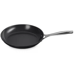 Le Creuset Essential Set Pentole e Padelle Antiaderenti Con Rivestimento In Ceramica Set 8 Pz